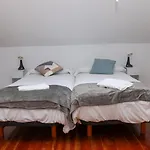 Casa Vizcaya, Grupos De Hasta 20 Personas En Lanestosa, Ideal Reuniones Y Celebraciones Tranquilas