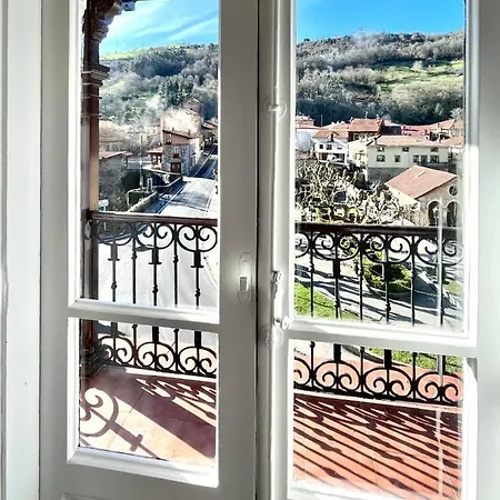 度假居 Casa Vizcaya, Grupos De Hasta 20 Personas En Lanestosa, Ideal Reuniones Y Celebraciones Tranquilas