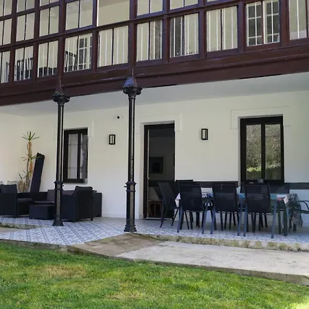 Holiday home Casa Vizcaya, Grupos De Hasta 20 Personas En Lanestosa, Ideal Reuniones Y Celebraciones Tranquilas