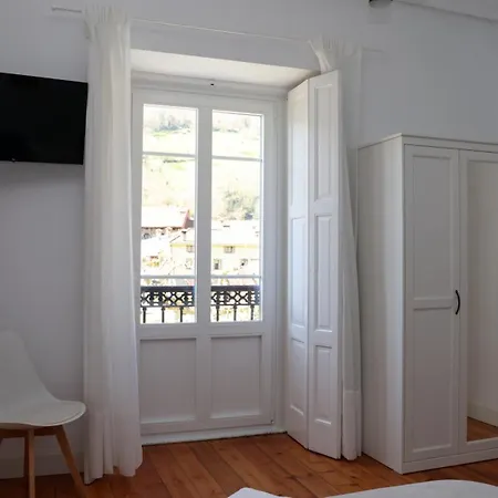 Casa Vizcaya, Grupos De Hasta 20 Personas En Lanestosa, Ideal Reuniones Y Celebraciones Tranquilas