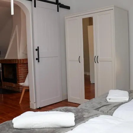 Casa Vizcaya, Grupos De Hasta 20 Personas En Lanestosa, Ideal Reuniones Y Celebraciones Tranquilas 度假居 Lanestosa