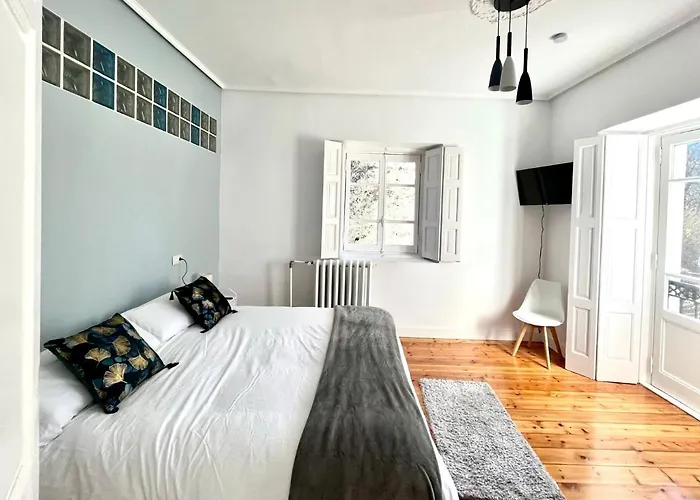 Casa Vizcaya, Grupos De Hasta 20 Personas En Lanestosa, Ideal Reuniones Y Celebraciones Tranquilas