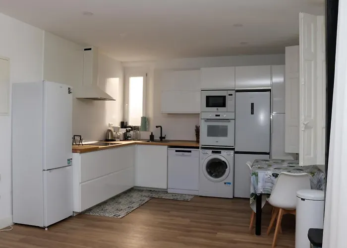 Casa Vizcaya, Grupos De Hasta 20 Personas En Lanestosa, Ideal Reuniones Y Celebraciones Tranquilas * Lanestosa