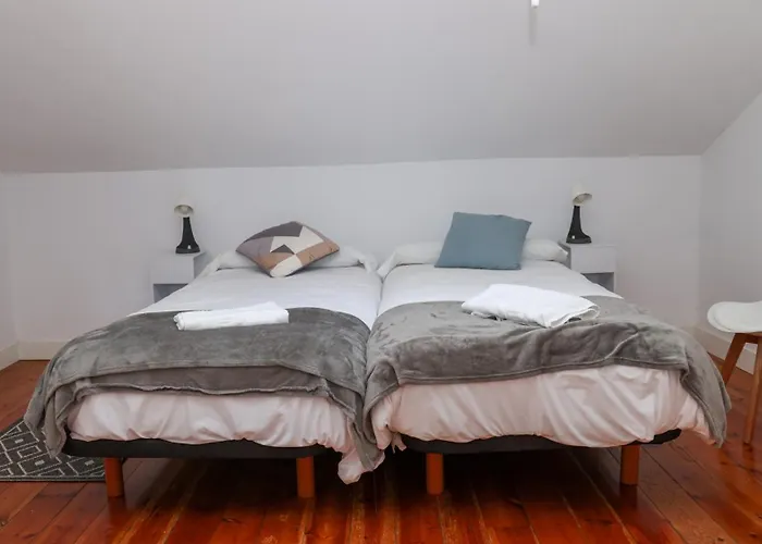 Casa Vizcaya, Grupos De Hasta 20 Personas En Lanestosa, Ideal Reuniones Y Celebraciones Tranquilas